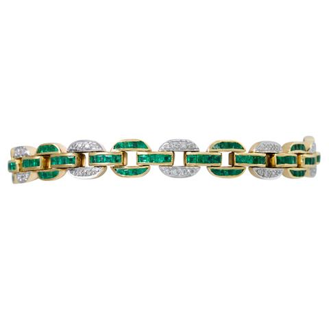 Armband mit Smaragdcarrés und Diamanten von zus. ca. 0,6 ct,