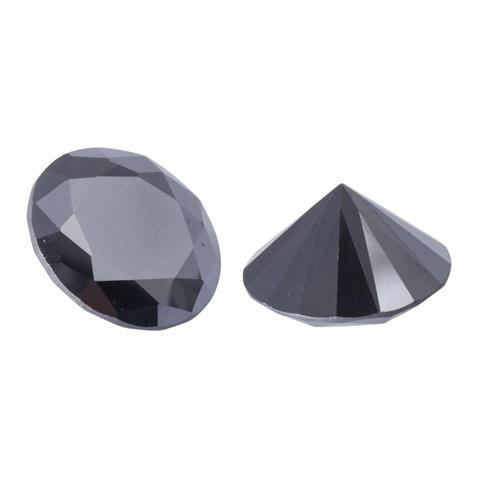 2 schwarze Diamanten von zus. ca. 7,6 ct,