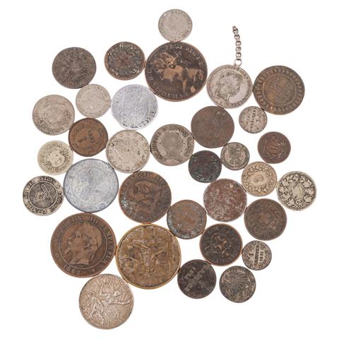 Überschaubares Konvolut historischer Kleinmünzen und Medaillen -