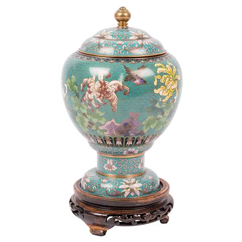 Cloisonné-Deckelgefäß. CHINA, Qing-Dynastie (1644-1912),