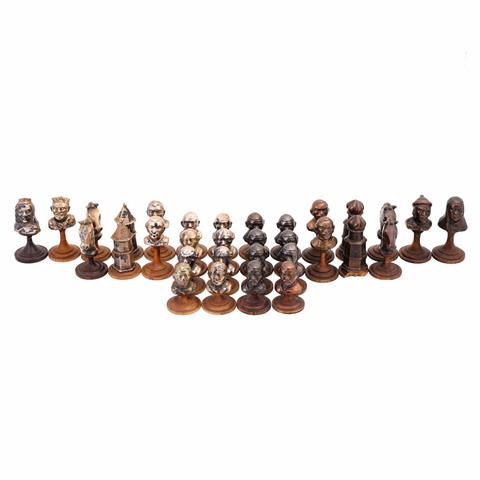 32 Schachfiguren, 20. Jh.