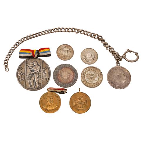 Konvolut Medaillen und Auszeichnungen, darunter