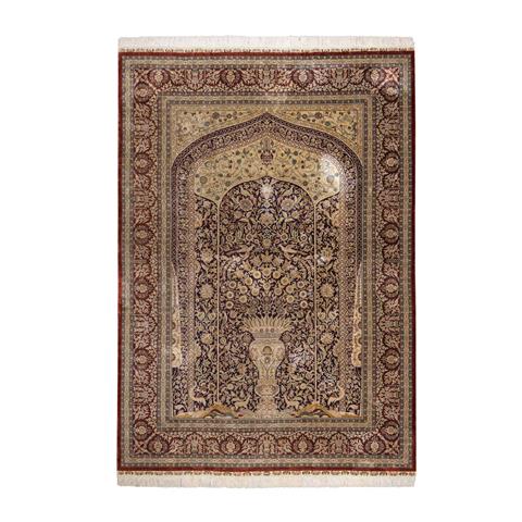 Orientteppich aus Seide. HEREKE/ÄGYPTEN, 20. Jh., 240x170 cm.