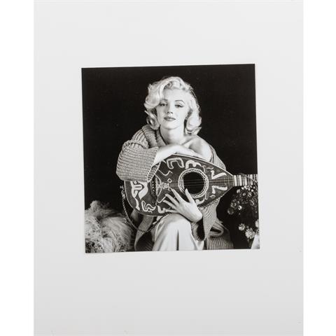 GREENE, MILTON H. (1922-1985), "Marilyn Monroe 1953, Balalaika Sitting",