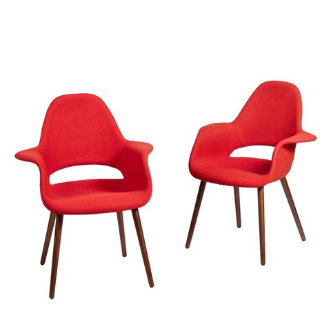 EERO SAARINEN & CHARLES EAMES "Zwei Ornanic Conference-Chair" Design des 20.Jh.