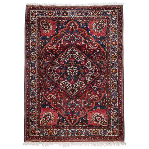 Orientteppich. BACHTIARI/IRAN, Mitte 20. Jh., 237x174 cm.