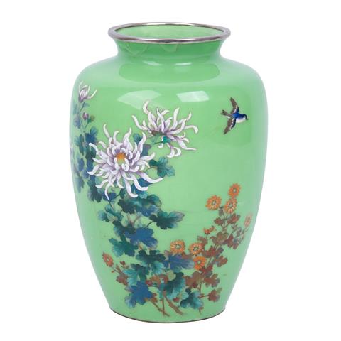 Cloisonné-Vase. JAPAN, 1. Hälfte 20. Jh.
