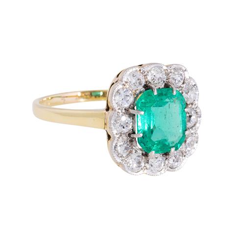 Ring mit feinem Smaragd und Altschliffdiamanten