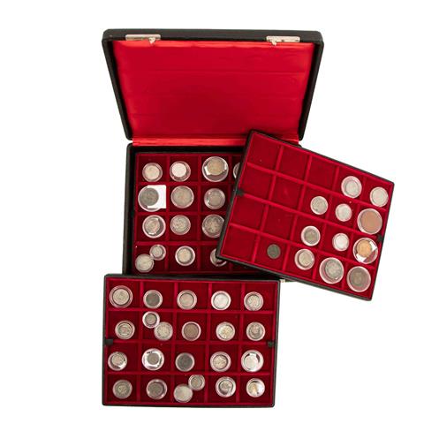 Altdeutschland -  Kleiner Koffer mit ca. 50 Kleinmünzen,